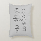 私と一緒に座って アクセントクッション (正面(垂直))