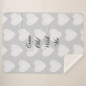 私と一緒に歳を育てる灰色の白いハート シェルパブランケット (正面(横))