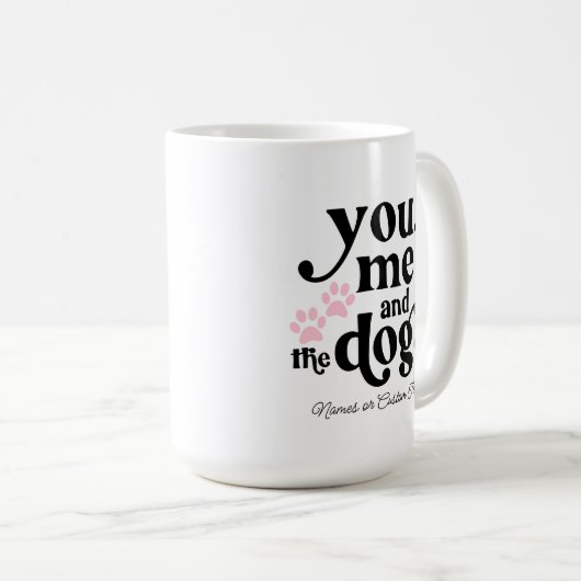 私と犬のカップルのミニマリストギフト コーヒーマグカップ (正面右)