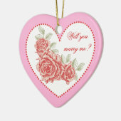 私と結婚してくれる？バレンタインのヴィンテージ赤いバラ セラミックオーナメント (左)
