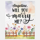 私と結婚してくれる？フェンスフラワープロポーズ フリースブランケット (正面)