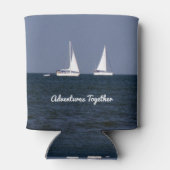 私と遠くに一緒に航海 – パーソナライズされたクーラーボックス 缶クーラー (裏面)