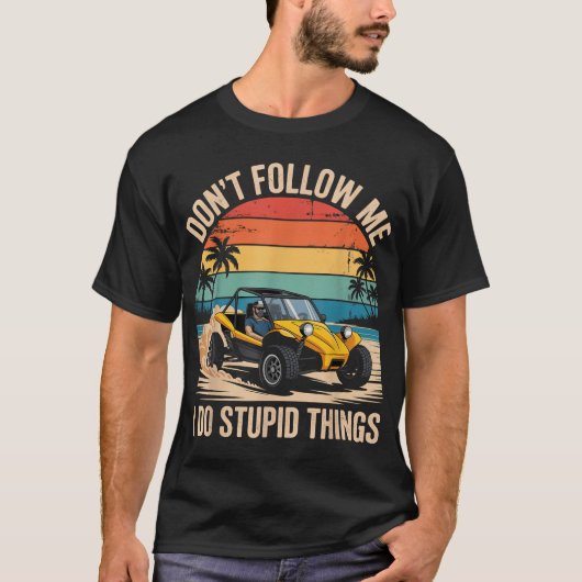 私についてくるなレールレーシングオフロードカードゥーンバギー Tシャツ (正面)