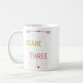 私には3人の姉妹がいるから私をイジメられないでね 兄弟ジョーク コーヒーマグカップ (左)