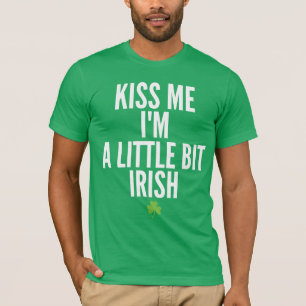 私によってが少しアイルランド語である私に接吻して下さい Tシャツ