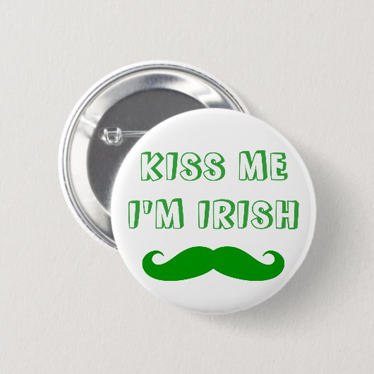 私によってがSt patricks dayアイルランドのおもしろいなボタンである私に接吻して下さい 缶バッジ (正面&裏面)