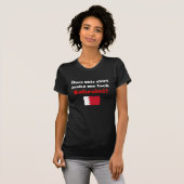 私にバーレーンの女性の暗いワイシャツを見させます Tシャツ (正面フル)