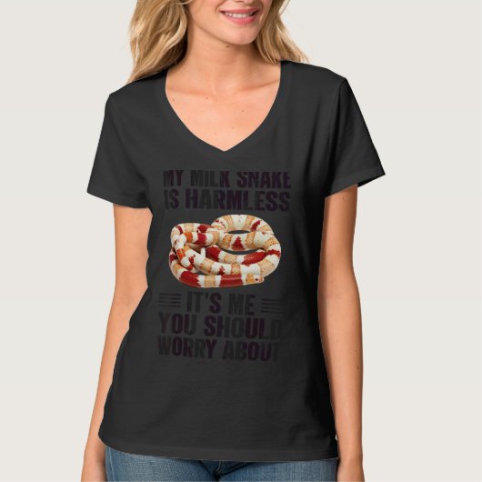 私にミルクの蛇を心配しろよ Tシャツ (正面)