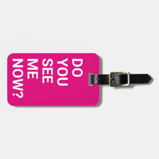 私に会える？ピンクおもしろい ラゲッジタグ (正面横)
