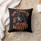 私に猿の魔女を飛んでいる連れおもしろいて クッション (ブランケット)