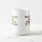 私に私の指のマグを止めさせます コーヒーマグカップ (中央)