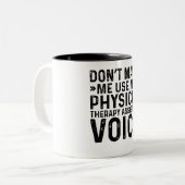 私に自分のフィジカルセラピーAssis音声を使わせない ツートーンマグカップ (正面左)