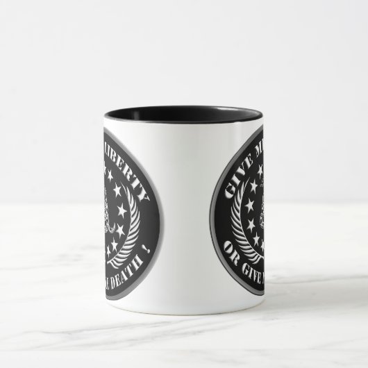 私に自由を与えますか、または私に死を与えて下さい! マグカップ (中央)