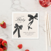 私に30歳を話すブラックボウ30歳の誕生日パーティー スタンダードカクテルナプキン (インサイチュ)