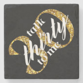 私に30歳を話す黒い金ゴールドグリッター30歳の誕生日 ストーンコースター (正面)