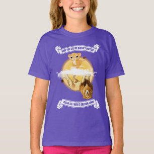 私に"女の子の色のTシャツいかに会うかカブスかライオン" Tシャツ