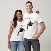 私にa (入れ墨)銃が…あります tシャツ (ユニセックス)