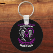 私のおじいちゃん膵臓素晴らしがんの紫色の損失 キーホルダー (正面)