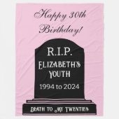 私のおもしろい青少年への死の墓石誕生日ギフト フリースブランケット (正面)