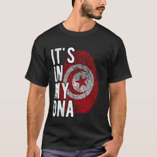 私のおもしろいDNAチュニジア国旗の指紋にある Tシャツ