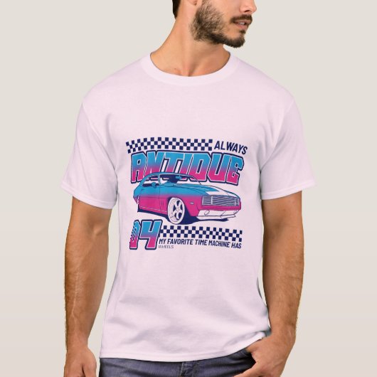 私のお気に入りのタイムマシンは4つの車輪を持っています Tシャツ (正面)