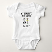 私のお気に入りのディスクゴルファーはパパだ | ディスクゴルフ ベビーボディスーツ (正面)
