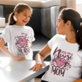 私のお気に入りのナースは母と呼ぶ Tシャツ