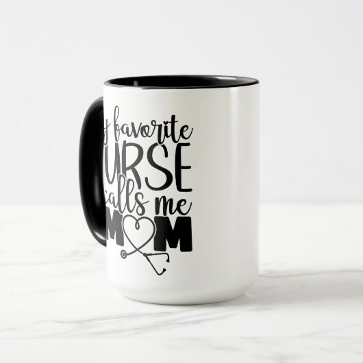 私のお気に入りのナースは私をママと呼ぶ –  マグカップ (正面左)