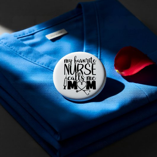 私のお気に入りのナースは私をママと呼ぶ –  缶バッジ
