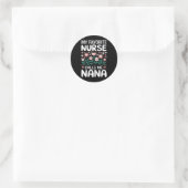 私のお気に入りのナースはMのためにNanaかわいい花と呼ぶ ラウンドシール (バッグ)