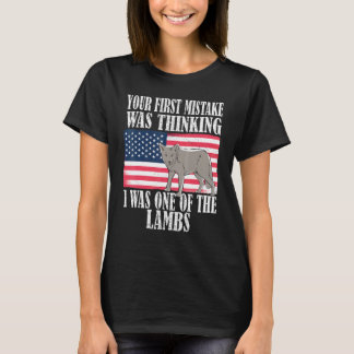 私のことを羊だと思ったのが最初の間違い Tシャツ