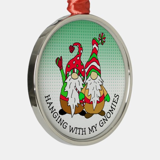 私のぶら下がったグノーミーのクリスマスと メタルオーナメント (右)