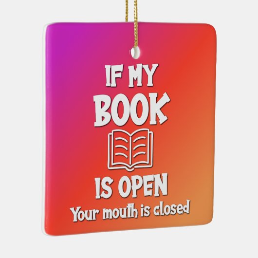 私のもし本が開いている口が閉まっている セラミックオーナメント (右)