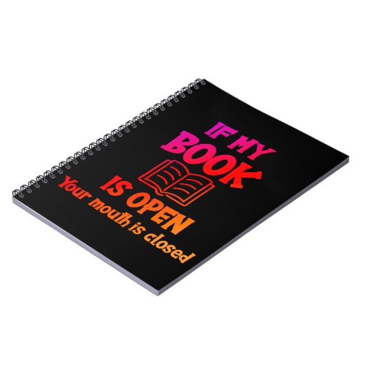 私のもし本が開いている口が閉まっている ノートブック (左側)