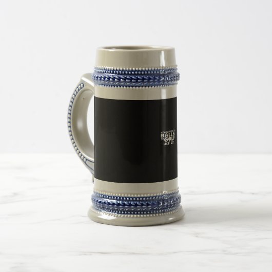 私のようにゴルフにはたくさんのボールが必要だ ビールジョッキ (正面左)