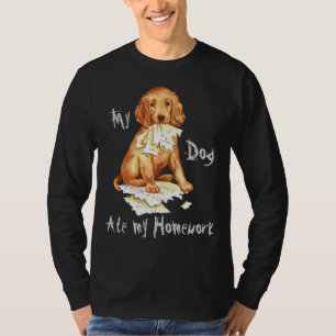 私のアイリッシュセッターは私の宿題を食べました Tシャツ