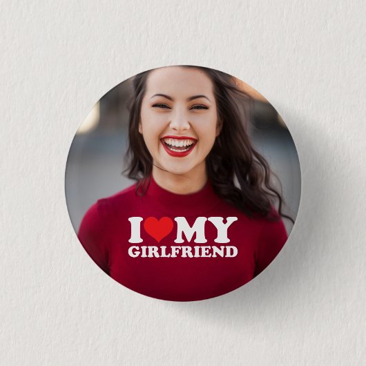 私のカスタムガールフレンドが大好きな写真 缶バッジ (正面)