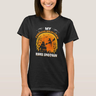 私のカーディガンウェルシュコーギーがショットガンを運転するハロウィン Tシャツ