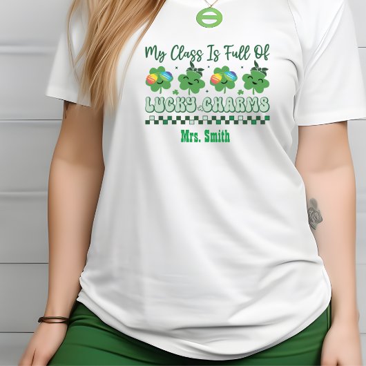 「私のクラスは幸運なチャームでいっぱいだ」ティー Tシャツ
