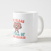 私のクラスは甘いハートでいっぱいだ。 ジャンボコーヒーマグカップ (正面右)