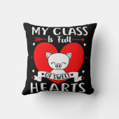 私のクラスは甘いバレンタインのハートでいっぱいだ クッション (裏面)