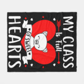 私のクラスは甘いバレンタインのハートでいっぱいだ フリースブランケット (正面(横))