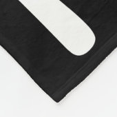 私のクラスは甘いバレンタインのハートでいっぱいだ フリースブランケット (角)