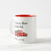 私のクリスマスムービー赤いヴィンテージトラック名を見て ツートーンマグカップ (正面左)