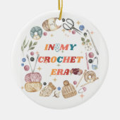 私のクロシェ時代のシャツでは、クラフター母のギフト、クロシェ セラミックオーナメント (正面)