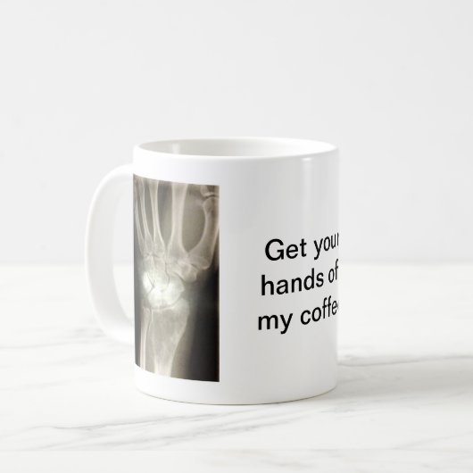 私のコーヒーを離れてあなたの手を得て下さい コーヒーマグカップ (正面左)