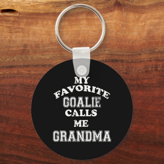私のゴアお気に入りのーは私をおばあちゃんサッカーホッケーと呼ぶ キーホルダー (正面)