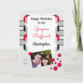 私のゴージャスな彼氏の赤い写真の誕生日 カード (正面)