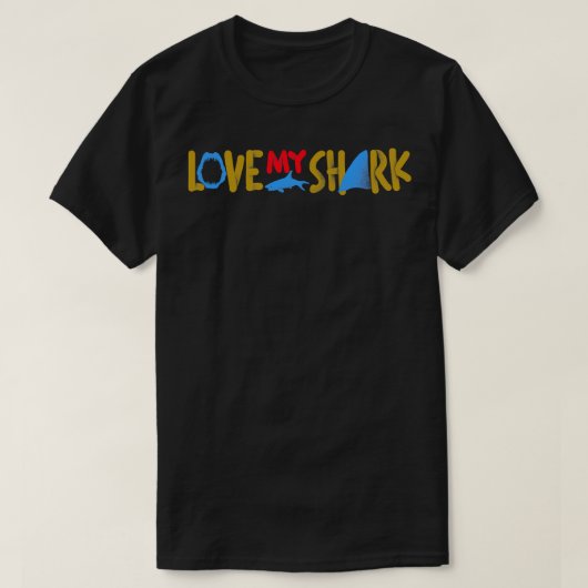 私のサメを愛する Tシャツ (デザイン正面)