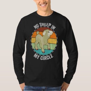 私のサークルのヴィンテージに羊はおもしろいいない Tシャツ